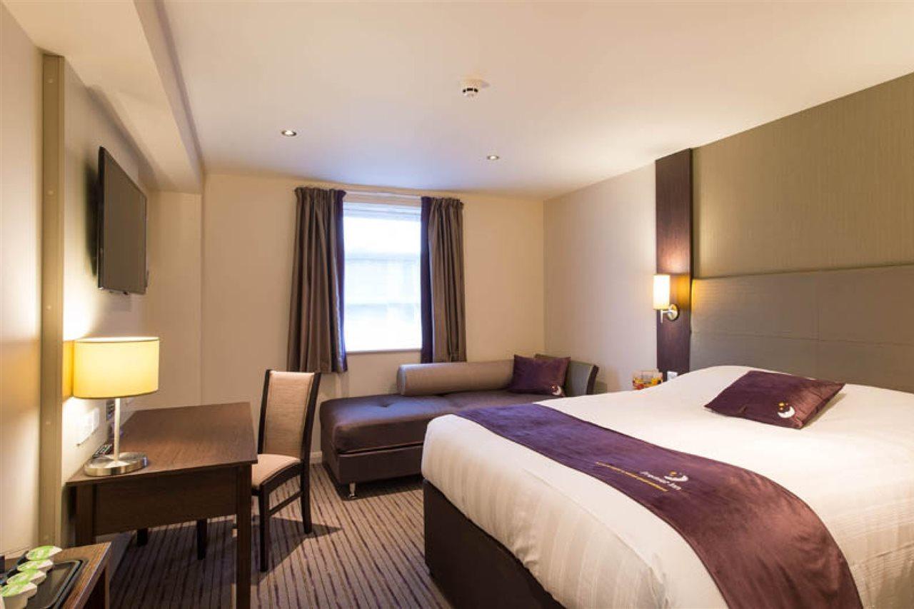 Premier Inn Newcastle City Centre Millennium Bridge Dış mekan fotoğraf