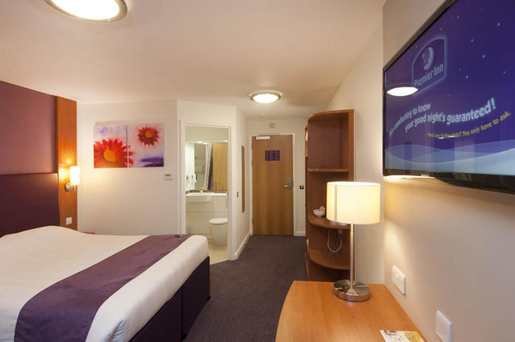 Premier Inn Newcastle City Centre Millennium Bridge Dış mekan fotoğraf